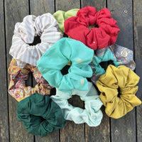 定制国家剧院服装发圈